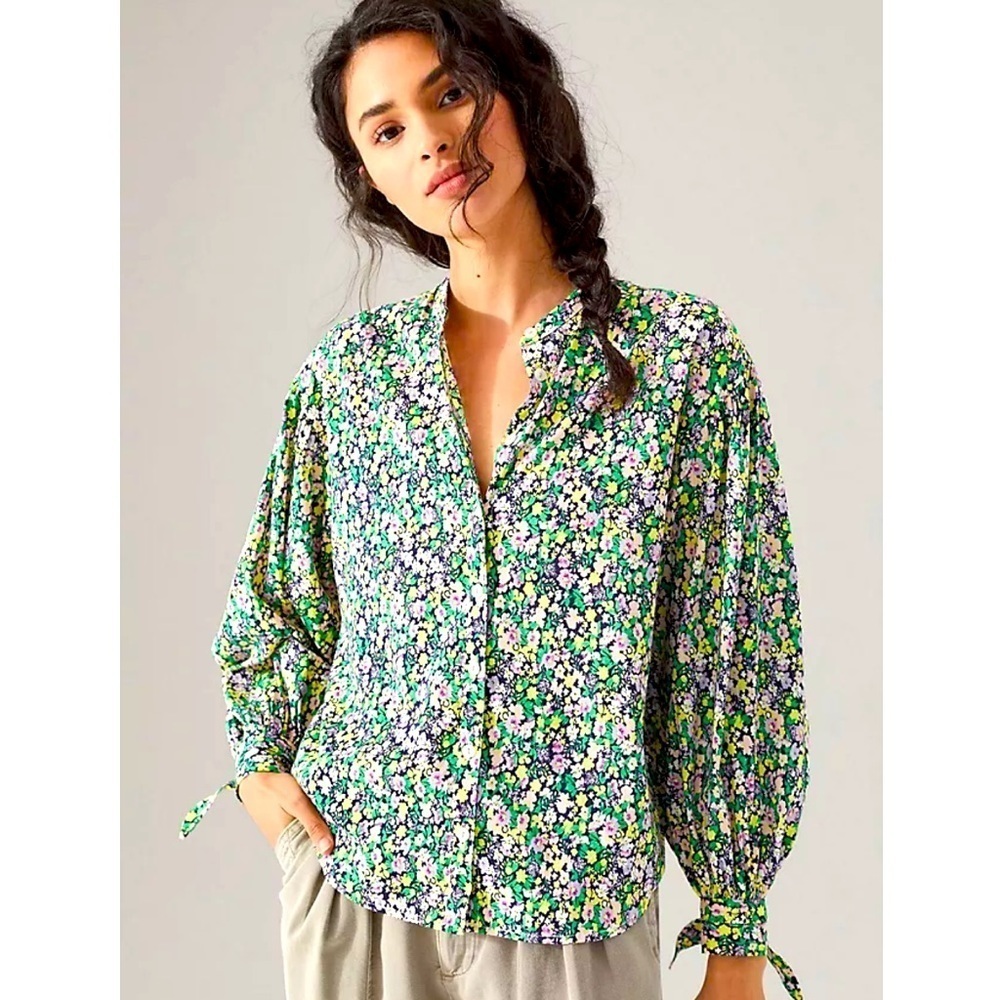 Anthropologie Maeve Ashleigh Puff-Sleeved Button Down Ditsy Floral Blouse